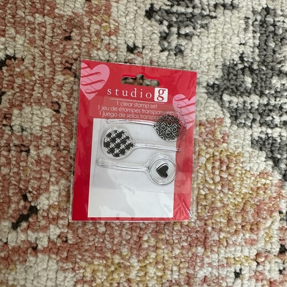 Studio G valentine’s hearts clear stamp set new in packaging - Picture 3 of 5